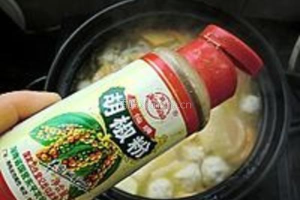 砂锅炖鱼丸的做法图解6