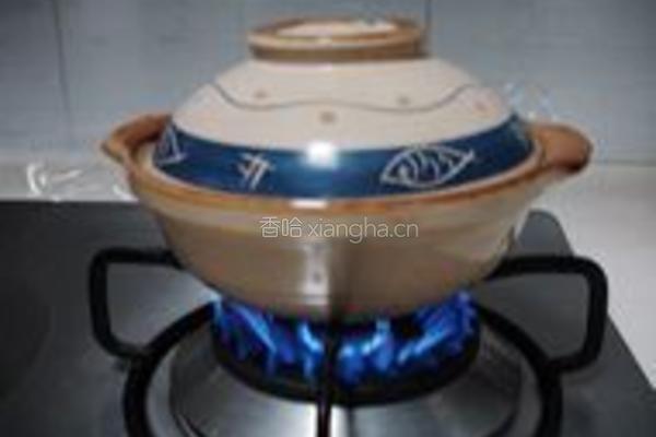 黄花菜栗子粉丝煲的做法图解17