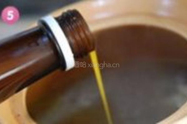 鲜菌鸡腿云吞汤煲的做法图解5