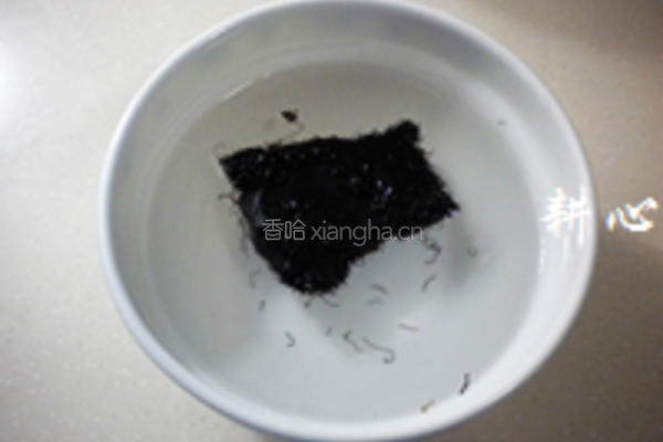 发菜贡丸汤的做法图解2