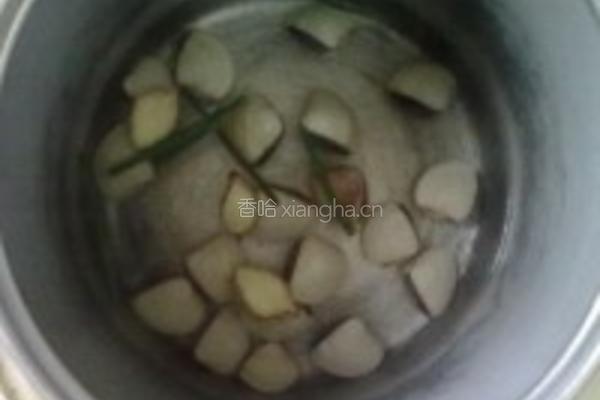 蛤蜊豆腐丝瓜汤的做法图解3
