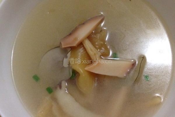 花胶响锣海底椰美容汤（两人份）