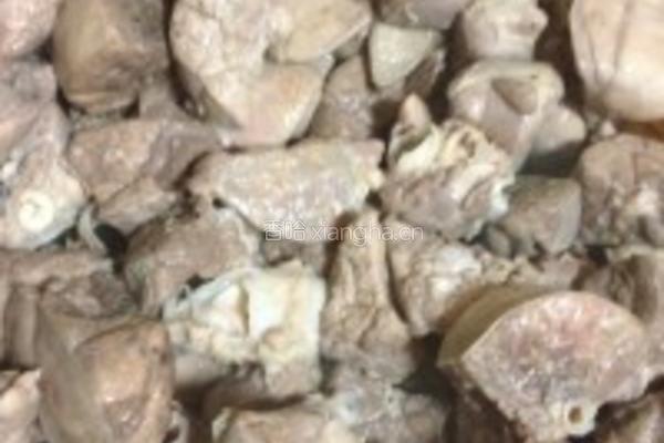猪肺菜干汤的做法图解3