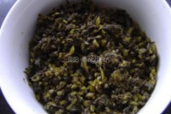 银鳕鱼蒸咸菜的做法图解3