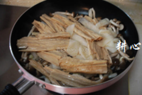 双竹蟹味菇煲的做法图解7