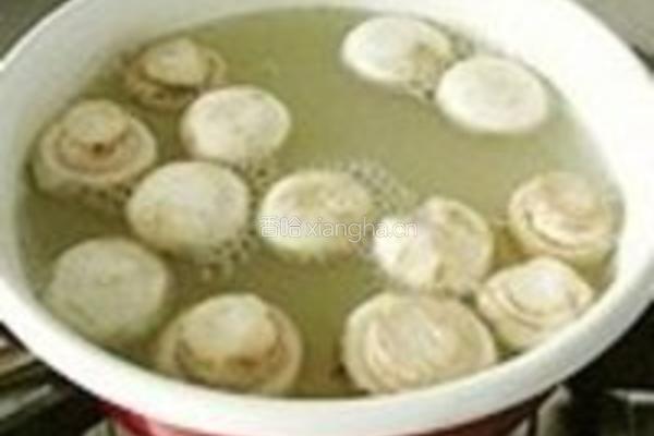 新英格兰蛤蜊巧达汤的做法图解3