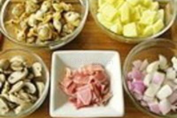 新英格兰蛤蜊巧达汤的做法图解4