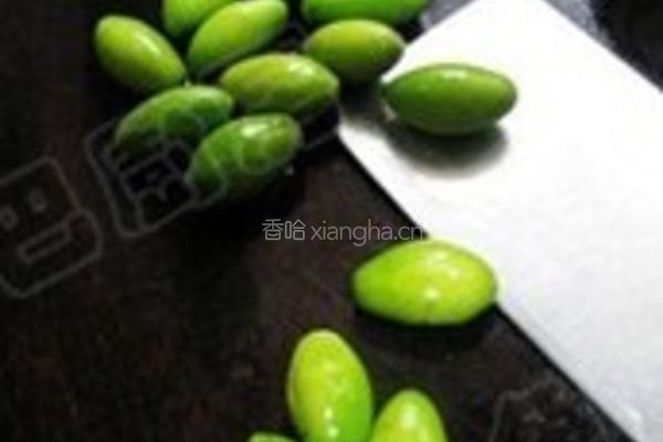 青橄榄猪骨汤的做法图解4