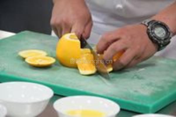 意式鱼肉浓汤的做法图解2