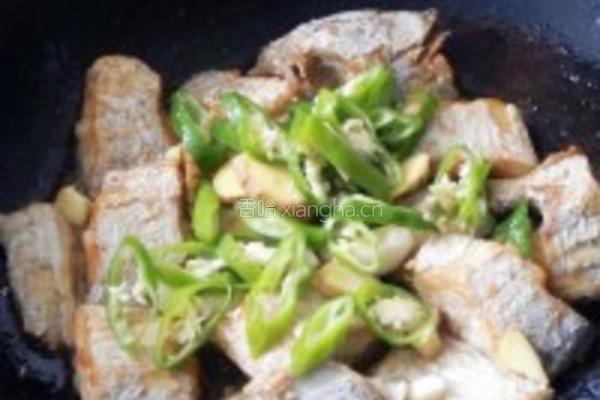 香辣红烧带鱼的做法图解6