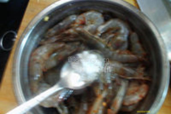 干煸洋葱基围虾的做法图解3