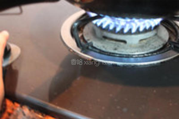 水煮田螺的做法图解5
