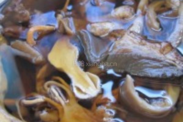 鲟鱼八珍锅的做法图解3