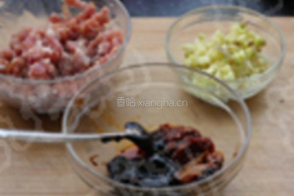 老北京炸酱面的做法图解1
