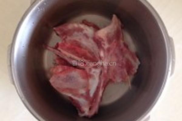 三七汽锅鸡的做法图解1
