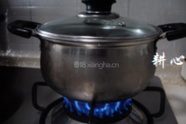 海参香菇煲鸡汤的做法图解5