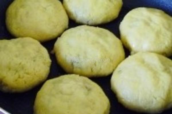 杂面小白菜贴饼子的做法图解13