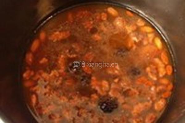 当归花生核桃汤的做法图解4