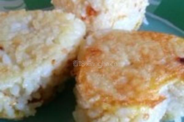 蛋煎饭团的做法图解1