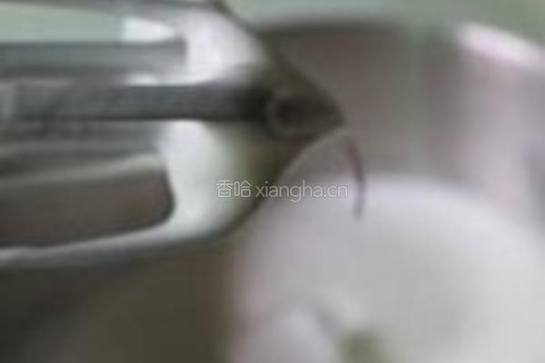 柚子酱戚风蛋糕的做法图解13