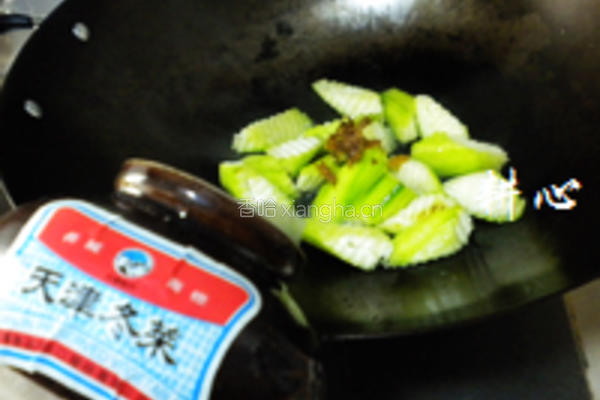 冬菜丝瓜炒木耳的做法图解8