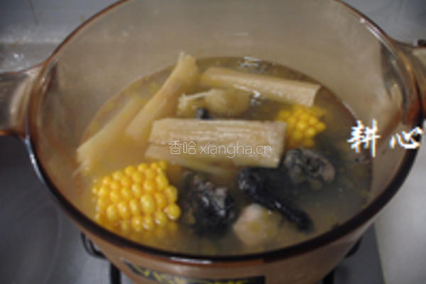 甘蔗粟米煲鸡汤的做法图解8