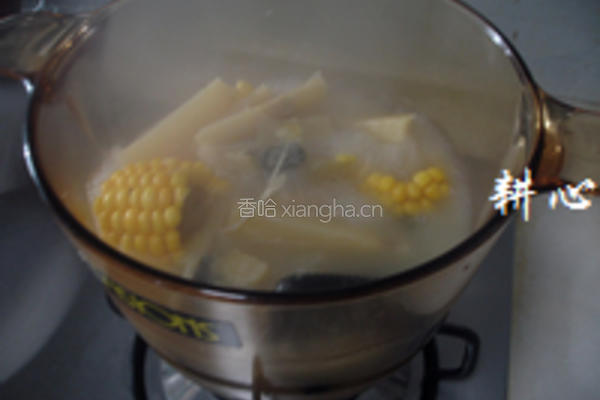 甘蔗粟米煲鸡汤的做法图解10