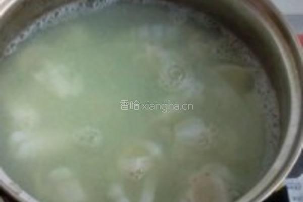 芹菜炒鱿鱼的做法图解5