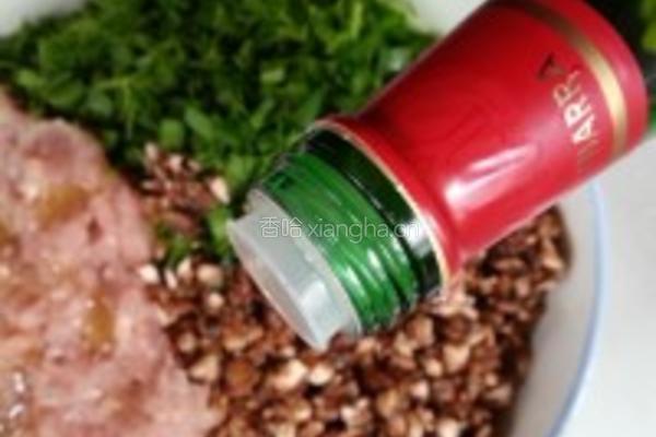 茴香蘑菇水煎包的做法图解2