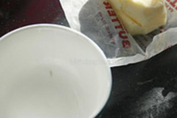 黑香米椰浆水果饭的做法图解3