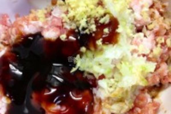 苜蓿肉饺子的做法图解3