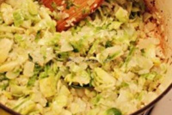 意大利式甘蓝菜饭的做法图解4