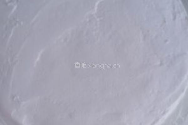 白巧克力生日蛋糕的做法图解2