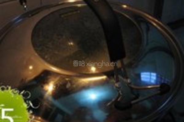 水闷油豆腐小炒肉的做法图解5