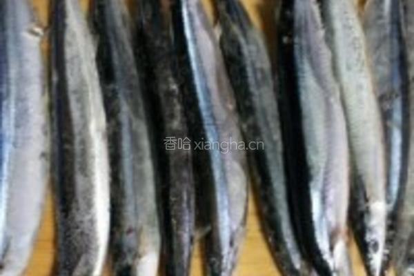 特价秋刀鱼的做法图解1