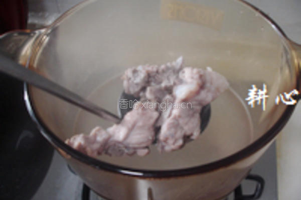 菌菇肉丸甘蔗汤的做法图解3