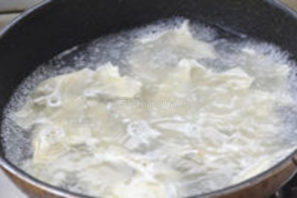 茼蒿鲜肉大馄饨的做法图解15