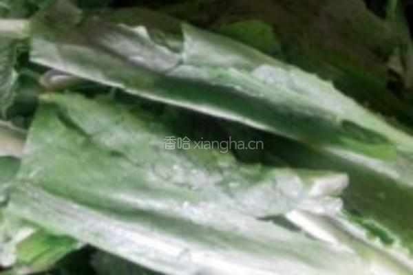 爽口香辣蒜蓉油麦菜的做法图解1