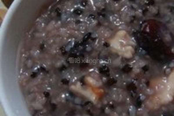核桃紫米红枣粥的做法图解3
