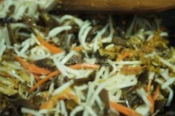 鱼饺羹汤佐香菜的做法图解4