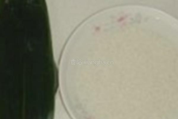 红豆蜜枣粽子的做法图解1