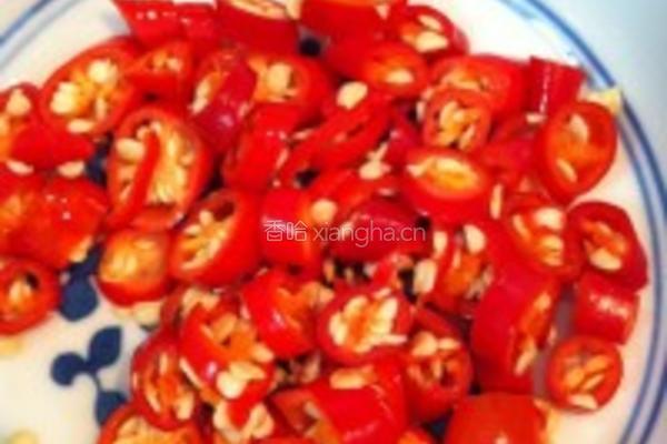 香菜凉拌黑木耳的做法图解4