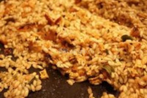 藏红花牛肝菌菇意大利烩饭的做法图解8