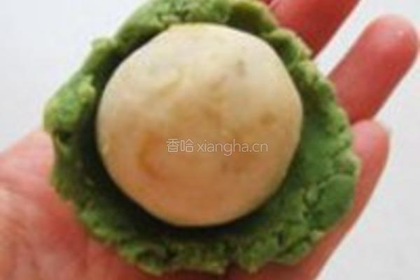 绿茶蜜枣芒果冰皮月饼的做法图解4