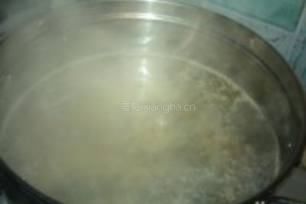 山药红根炖牛排的做法图解2