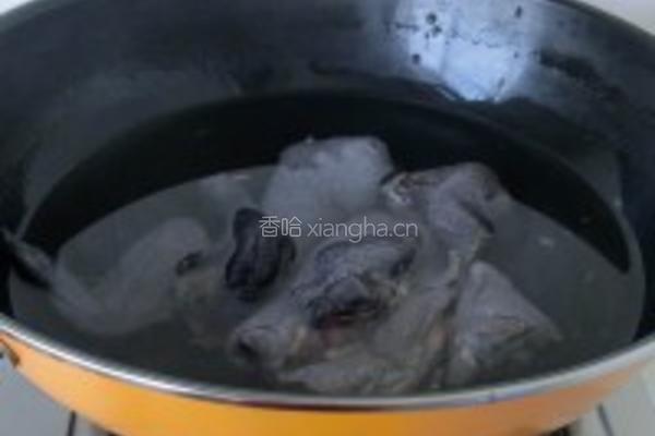 香芋汽锅乌鸡的做法图解6