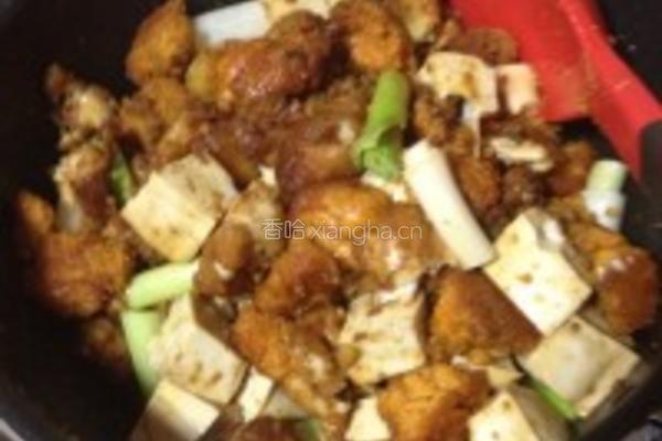 干锅鱼籽豆腐的做法图解5