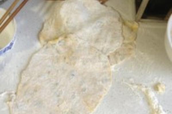 虾米葱油饼的做法图解3