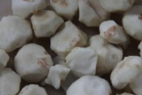 荸荠馅肉饼的做法图解2