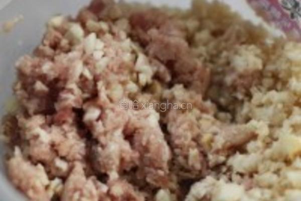 荸荠馅肉饼的做法图解4